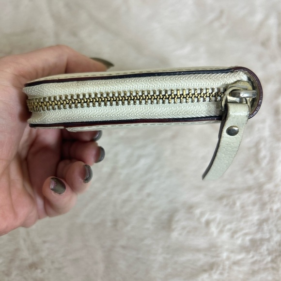 Kate Spade Clocktower Beige Leather Zip Around Wallet - Picture 7 of 8